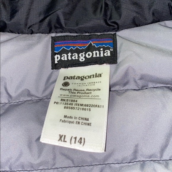 CHILDREN’S PUFFER PATAGONIA VEST. SIZE XL (12/14) - Picture 2 of 3